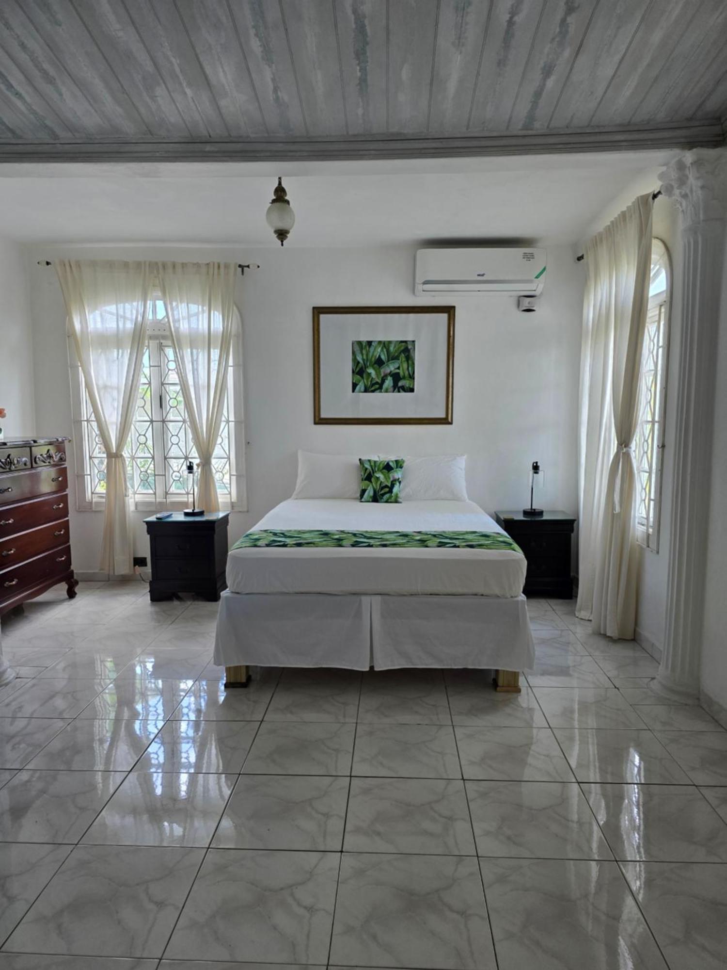 Paradise Palms Jamaica Vacation Rental モンテゴ・ベイ エクステリア 写真
