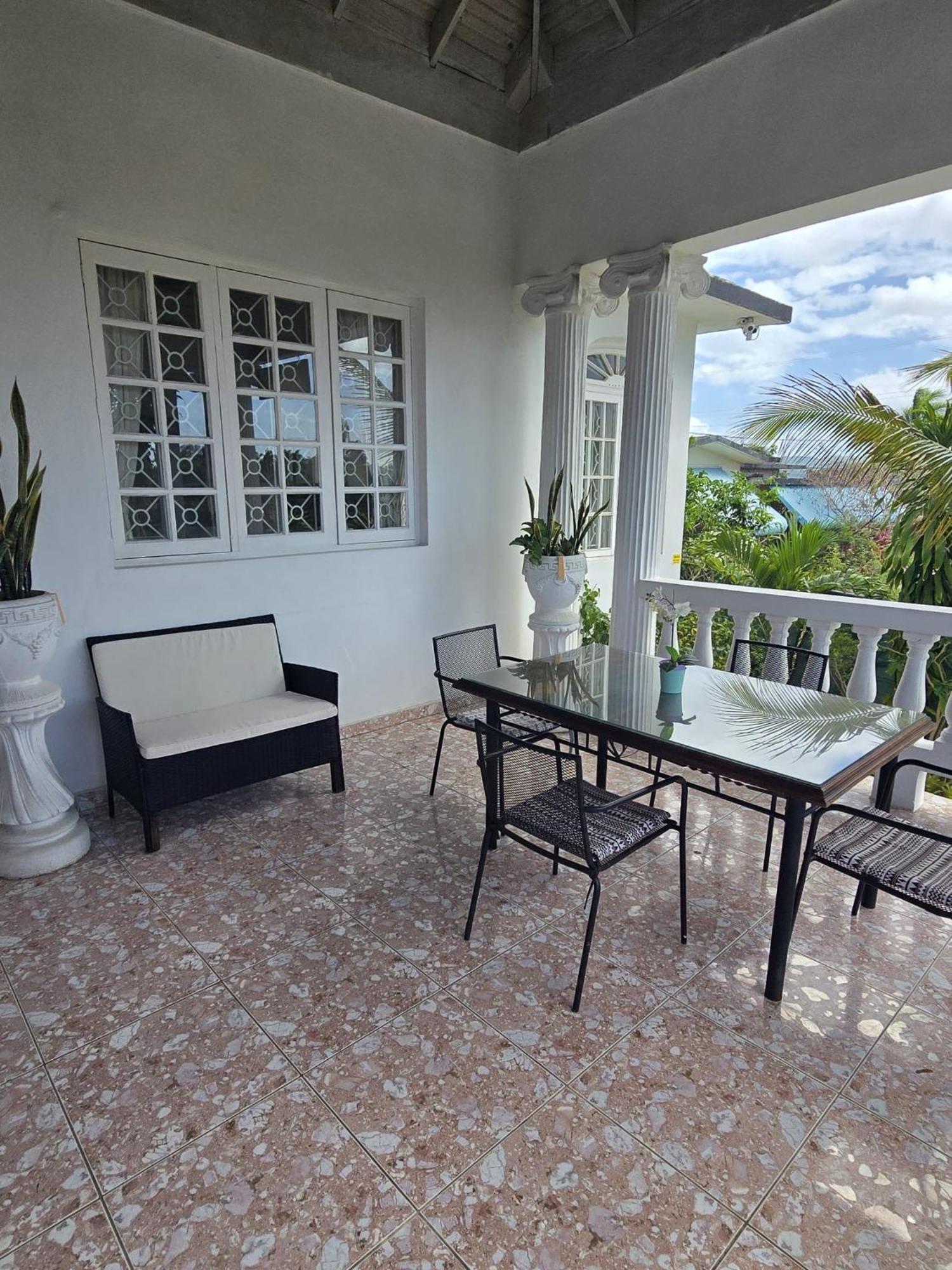 Paradise Palms Jamaica Vacation Rental モンテゴ・ベイ エクステリア 写真