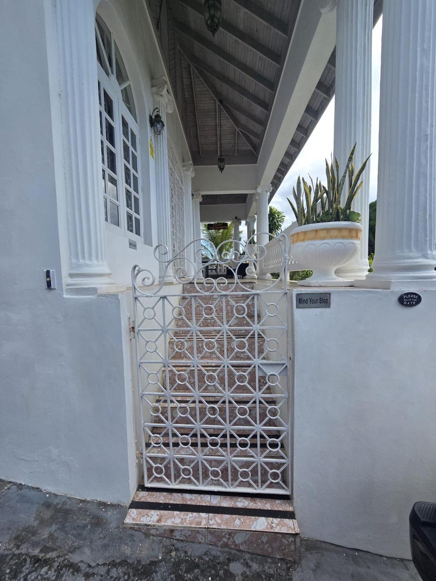 Paradise Palms Jamaica Vacation Rental モンテゴ・ベイ エクステリア 写真