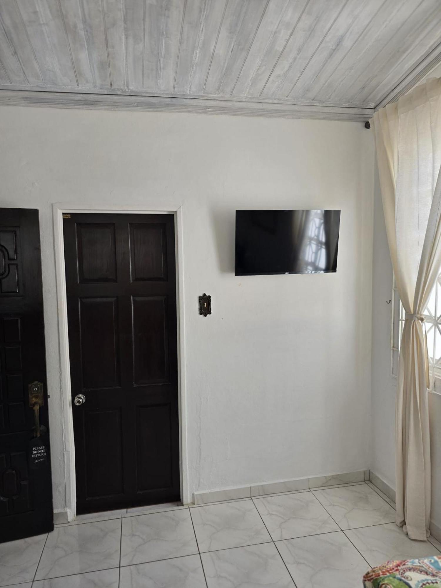 Paradise Palms Jamaica Vacation Rental モンテゴ・ベイ エクステリア 写真