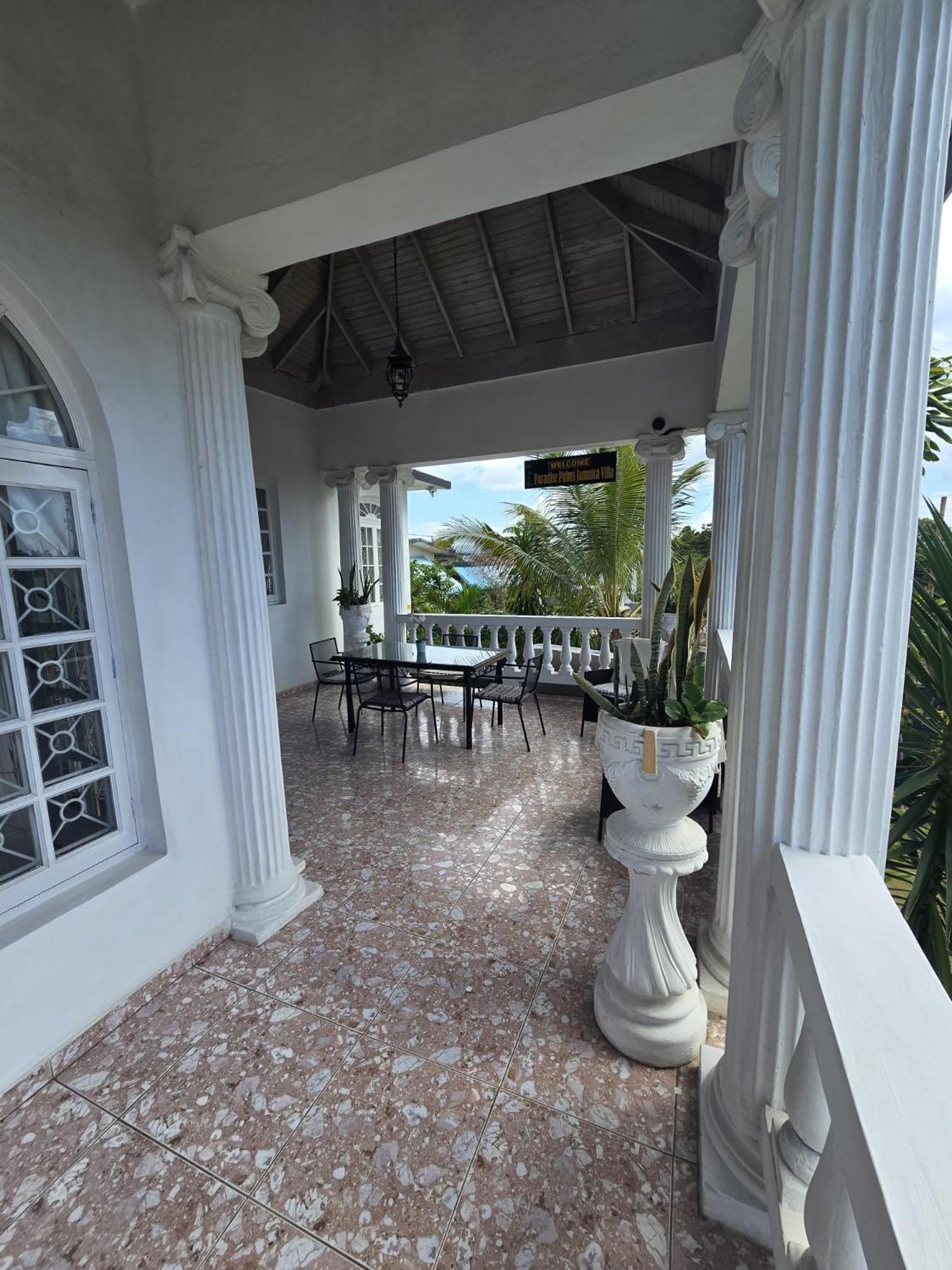 Paradise Palms Jamaica Vacation Rental モンテゴ・ベイ エクステリア 写真