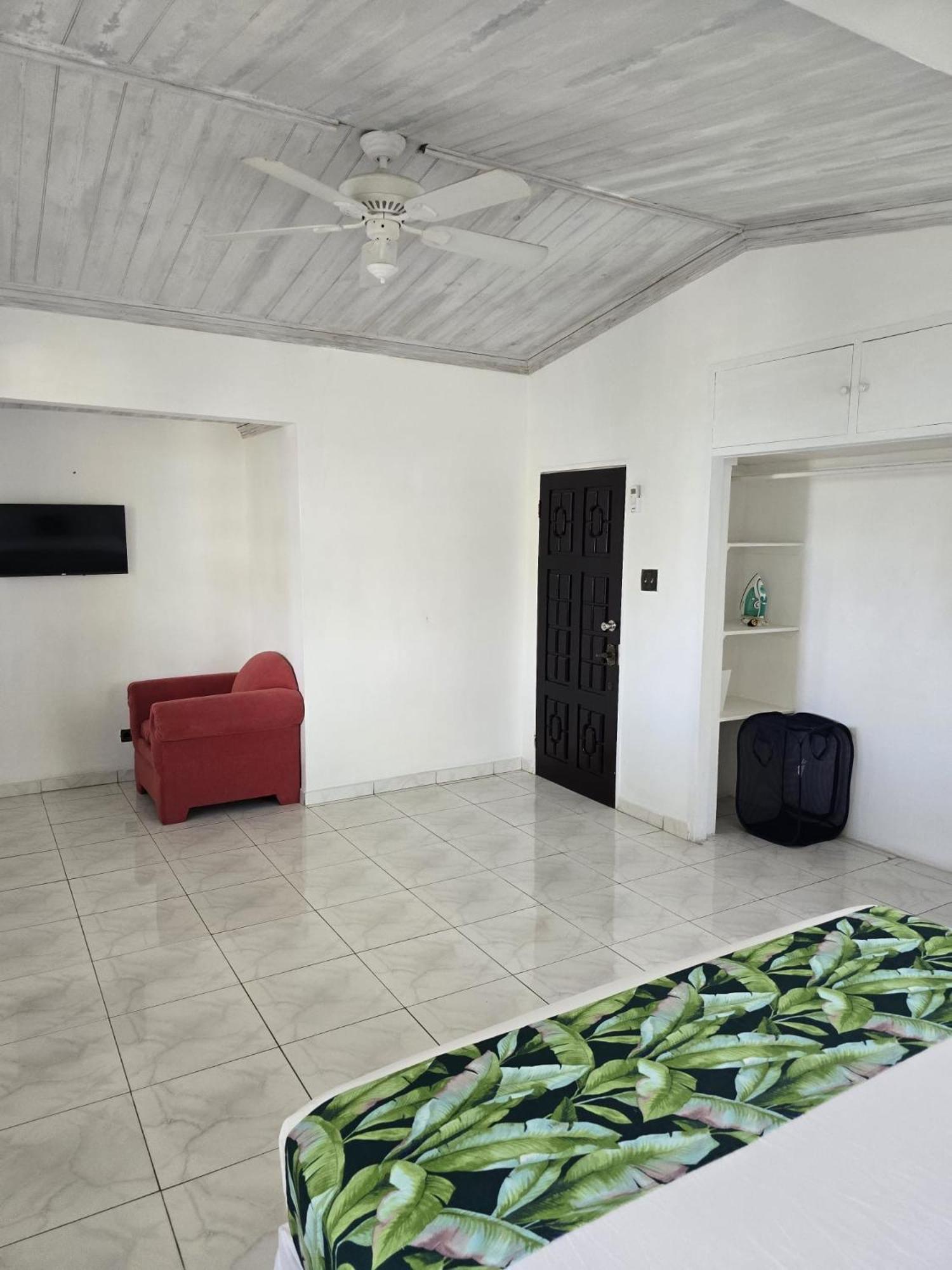 Paradise Palms Jamaica Vacation Rental モンテゴ・ベイ エクステリア 写真