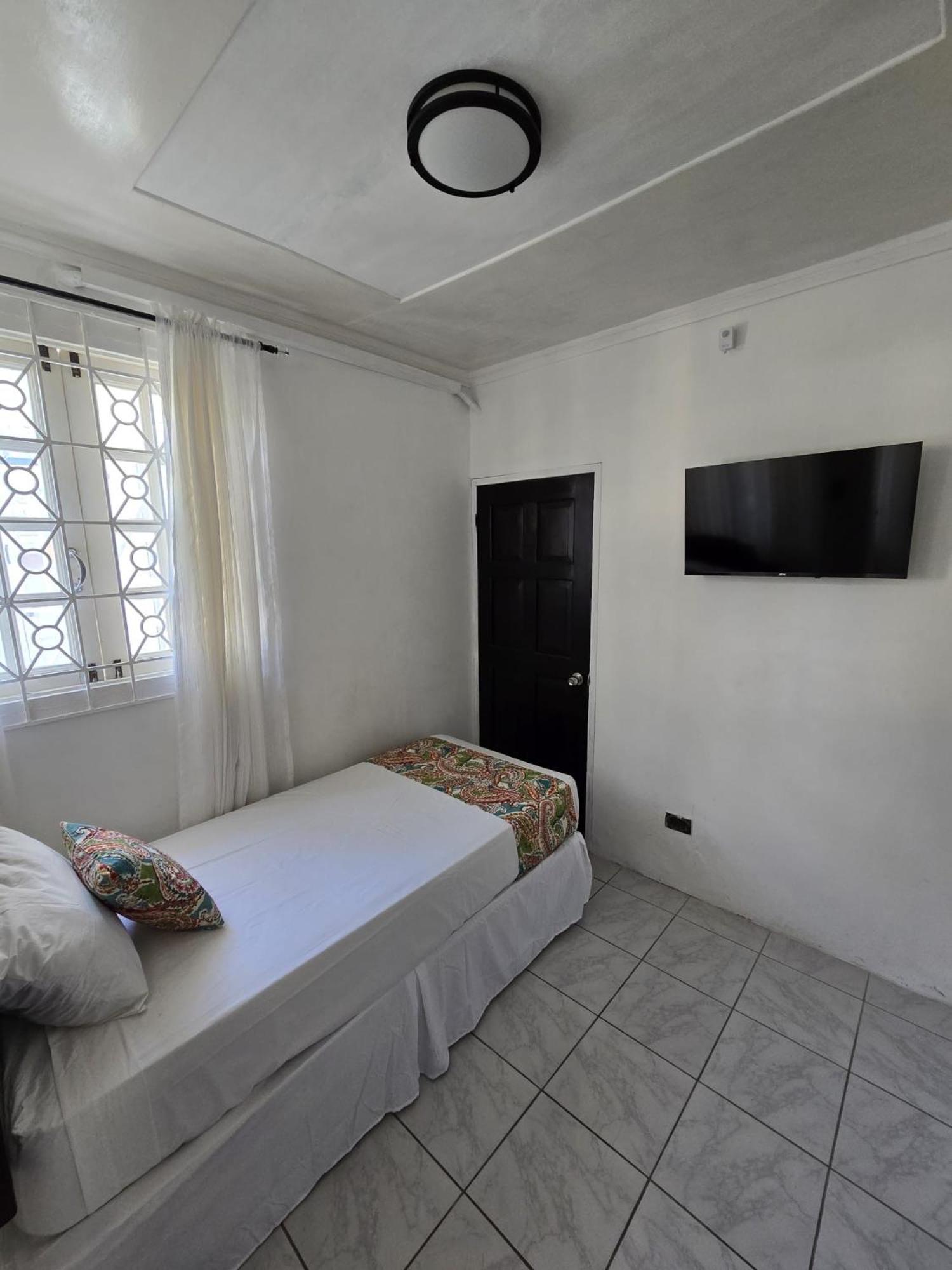 Paradise Palms Jamaica Vacation Rental モンテゴ・ベイ エクステリア 写真